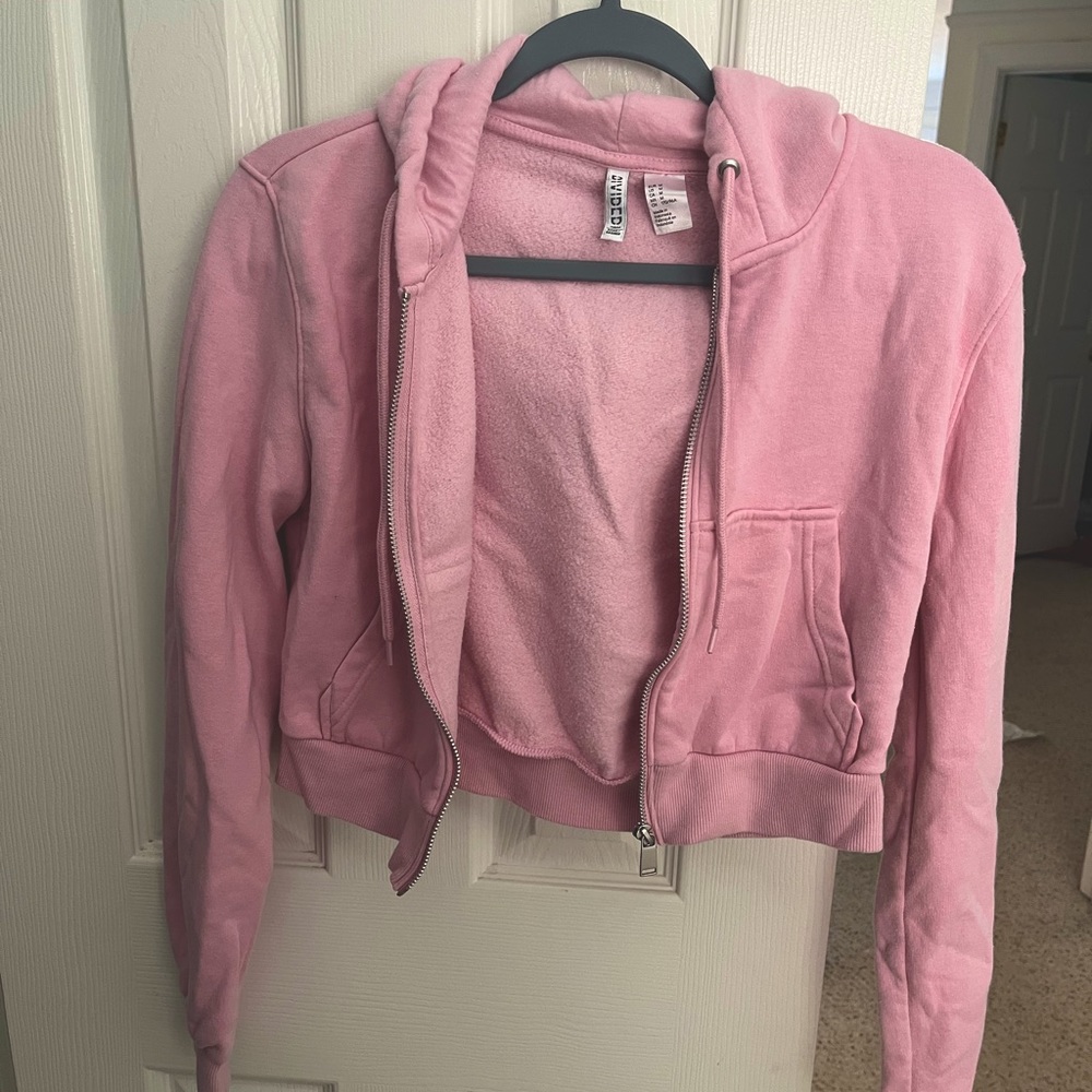 Cropped pink zip up